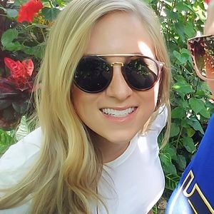 Meet your Posher, Catherine